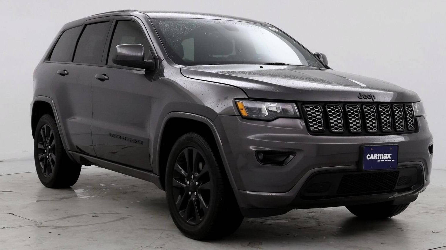 JEEP GRAND CHEROKEE 2018 1C4RJEAG5JC216360 image